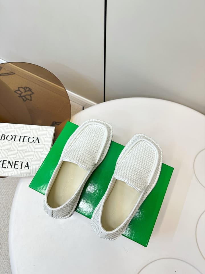Bottega Veneta Daddy Loafer in Dark Brown