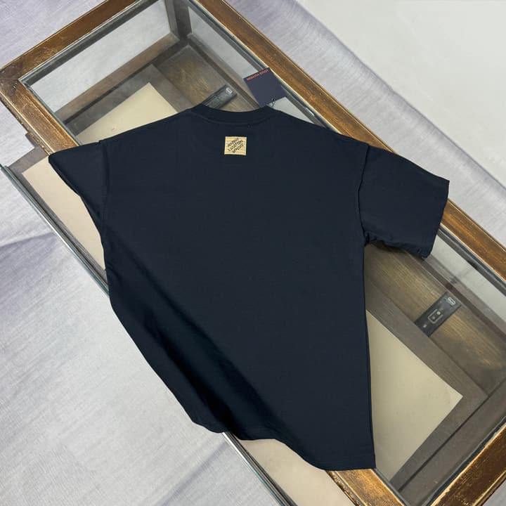 Louis Vuitton Oversized Crewneck T-Shirt – Summer Collection – 26SS in Apricot