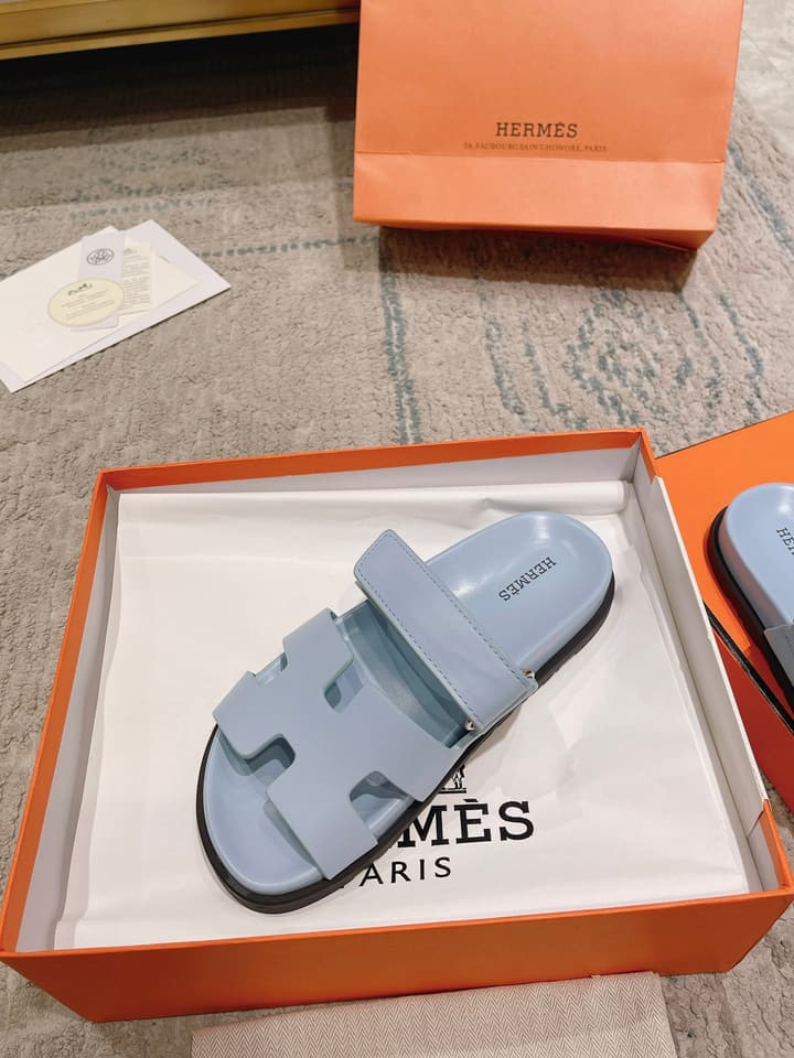 Hermès Chypre Slides – 2023SS Collection in Black And White