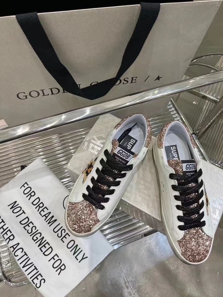 Golden Goose Superstar Graffiti Sneakers – SS22 in Black Star Rose Gold Toe