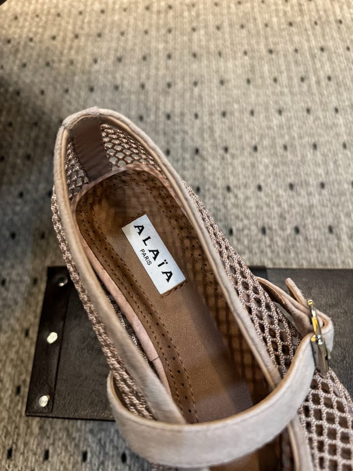Alaïa Ballet Flats – 25FW in Dusty Rose Suede
