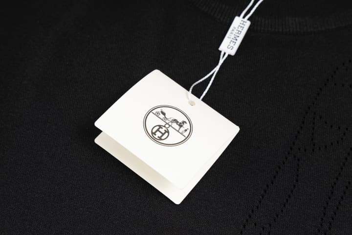 Hermès Color-Block Retro Knit Sweater – Spring/Summer Collection