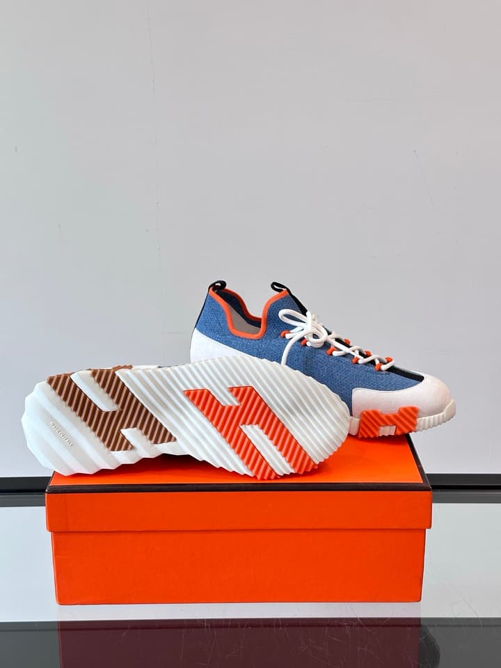 Hermès Men's Casual Sport Sneakers in All Black Knit