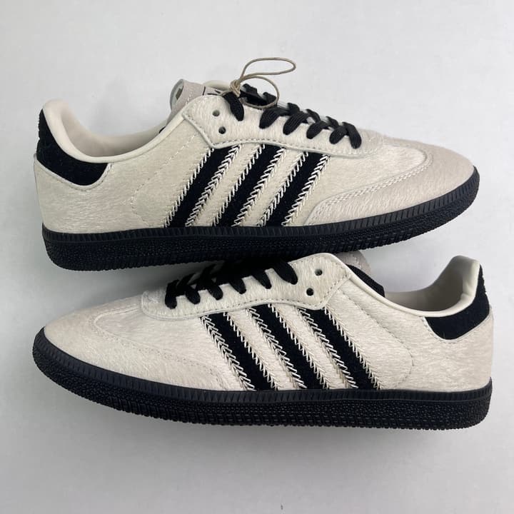 Adidas Samba OG Sneakers in Black