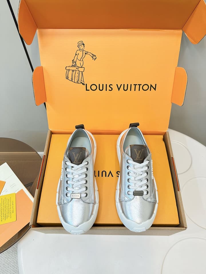 Louis Vuitton LV Bubble Platform Sneakers in Metallic Silver