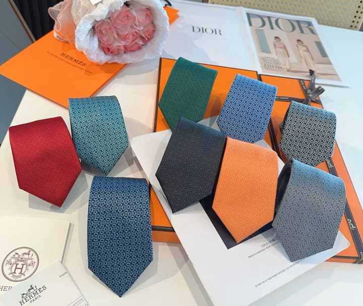 Hermès Men's Silk Tie – New Collection in Blue