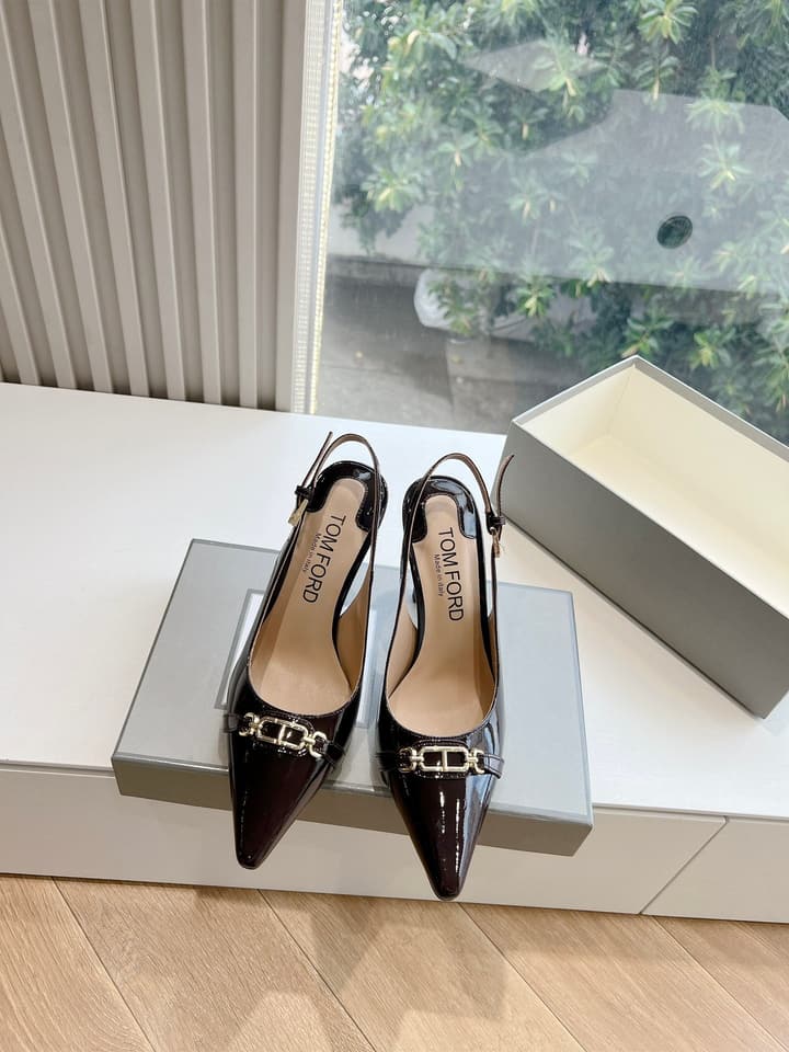 TOM FORD Pointed Toe High Heels – 2024 Autumn/Winter Collection in Crisp Black Patent