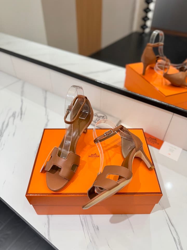 Hermès Classic Smooth Cowhide Heels – 6.5cm in All White