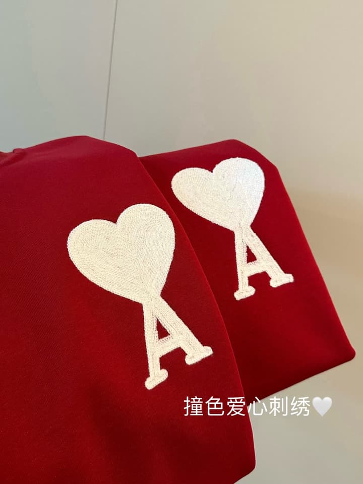 AMI Paris Heart Embroidery Crewneck Sweatshirt – Autumn/Winter Limited Edition in Red Sweatshirt With White Logo