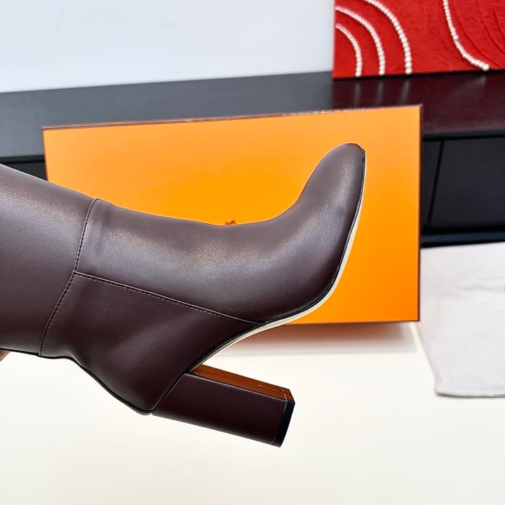 Hermès Kelly Buckle High Heel Knee-High Boots in Black Leather