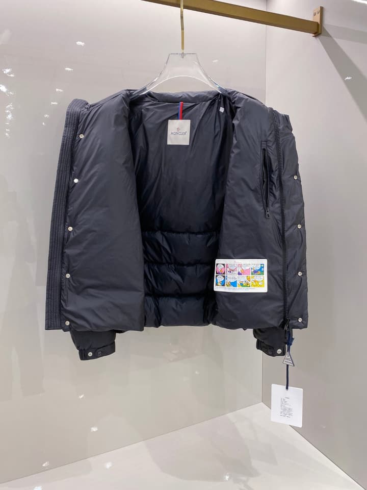Moncler Goose Down Puffer Jacket – 2025FW in Dark Charcoal