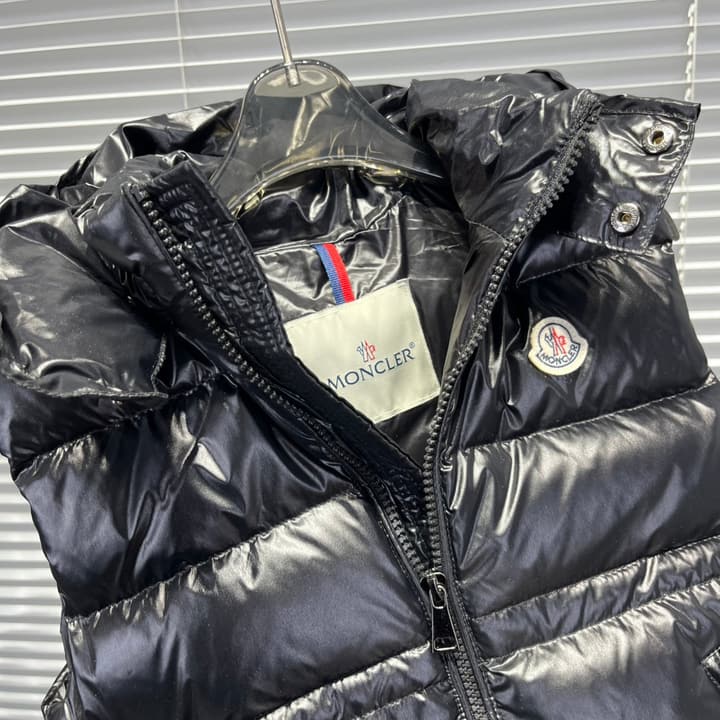 Moncler Ania Fitted Down Vest – Kids Collection – 2025 in Black