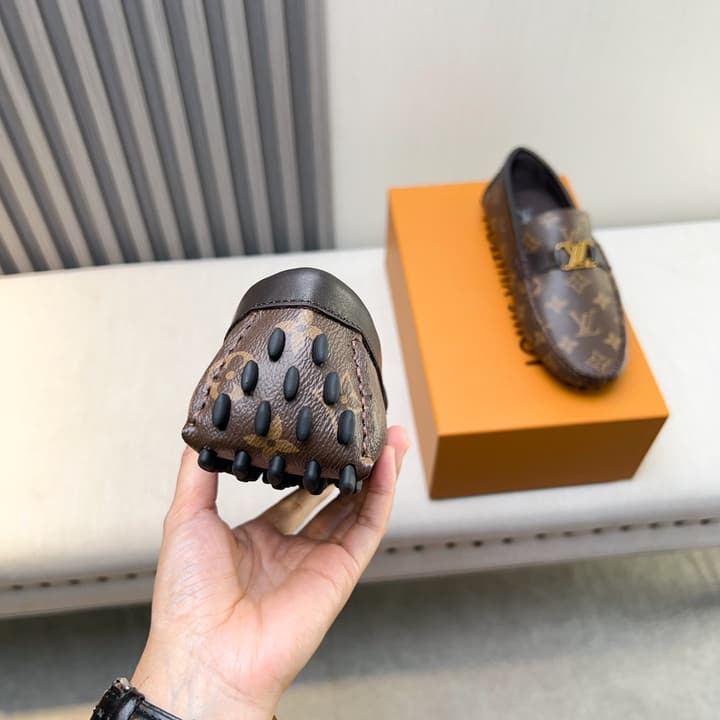 Louis Vuitton Pebbled Leather Driving Shoes in Black Smooth Leather