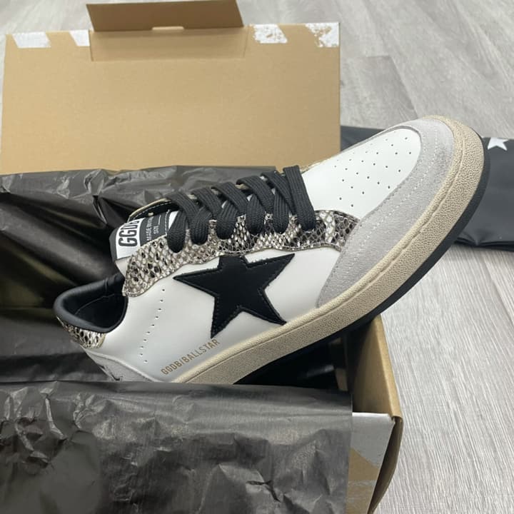 Golden Goose Ball Star Sneakers – 2023 Spring Collection in White Black Star Metallic Heel