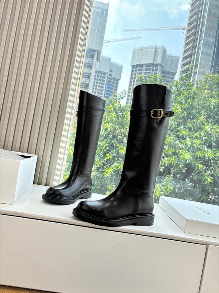 Celine Triomphe Leather Knight Boots – 2025 Autumn/Winter Collection in Black