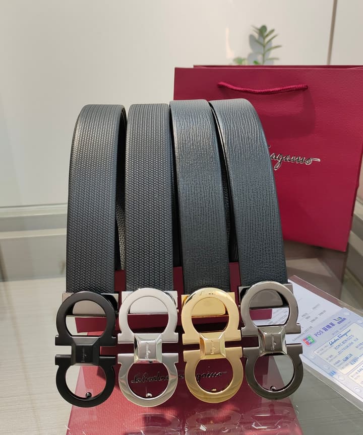 Ferragamo Reversible Leather Belt with Copper Buckle in Dark Leather With Black Buckle