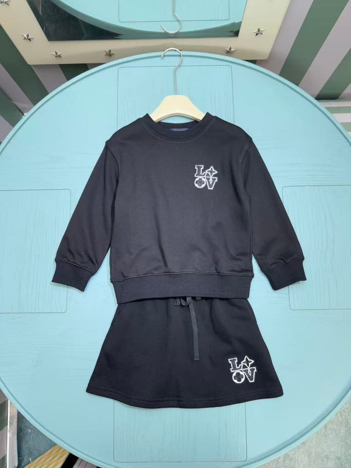Louis Vuitton Kids Crewneck Sweatshirt and Skirt Set – 2025FW – Kids Collection in Black Set