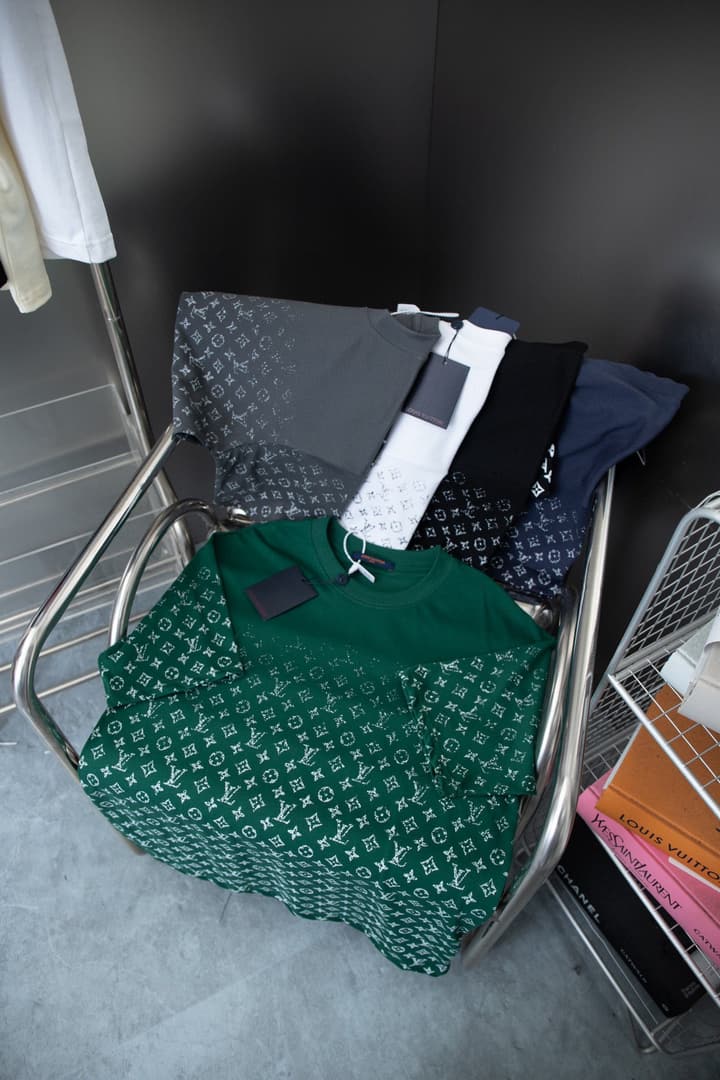 Louis Vuitton Monogram Gradient T-Shirt – Early Spring Collection – 26SS in Black Monogram Gradient