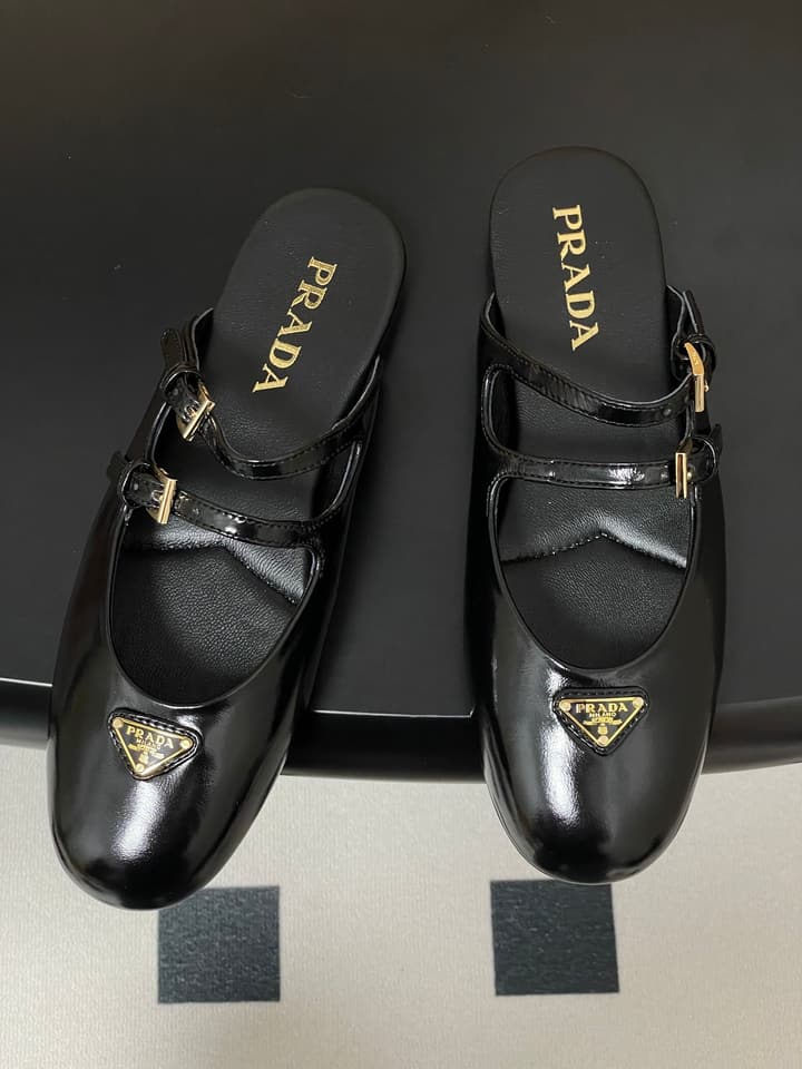 Prada Wrinkled Patent Ballet Flats – 25SS in Leopard Print