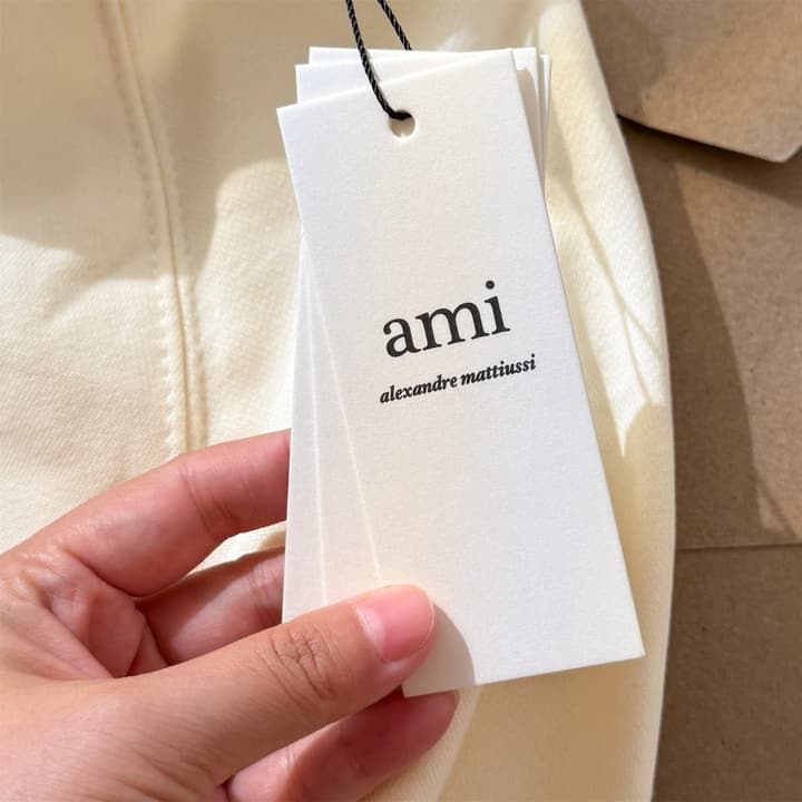 AMI Paris Ami de Coeur Raglan Crewneck Sweatshirt – 25FW in Apricot With Clear Heart