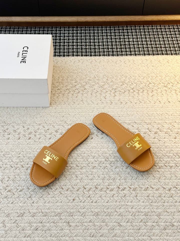 Celine Minimalist Triomphe Flat Sandals – Summer Collection in White