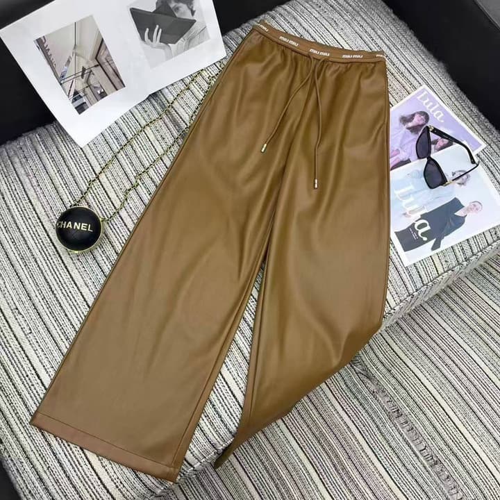 Miu Miu Letter Elastic Waist Straight Leather Pants in Black