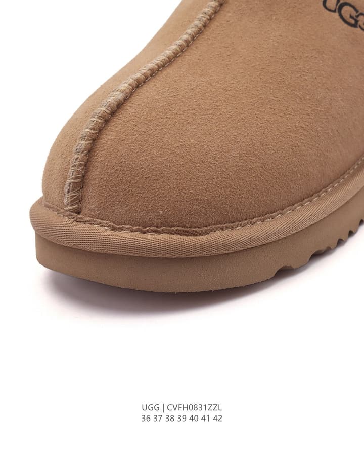 UGG Sheepskin Slippers Snow Boots in Chestnut With Ribbed Collar