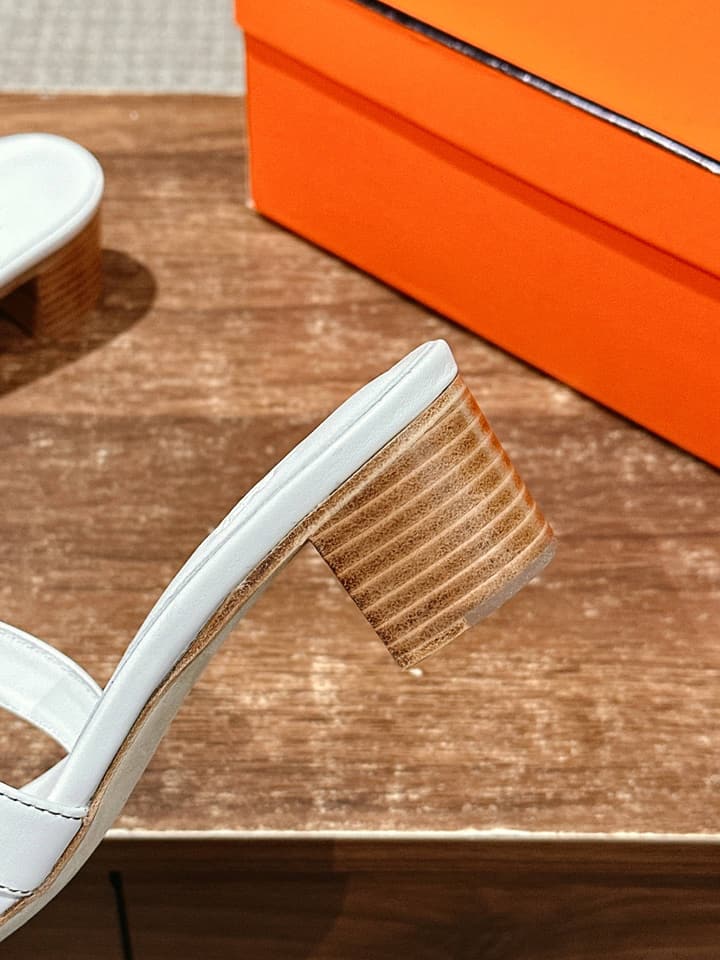 Hermès Classic H-Logo Chunky Heel Sandals in Black Leather