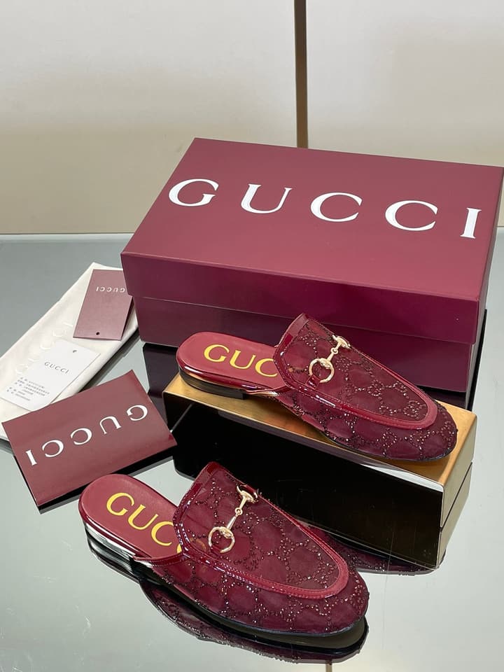 Gucci Crystal GG Patent Loafer Mules – 2025FW in Beige Crystal Gg
