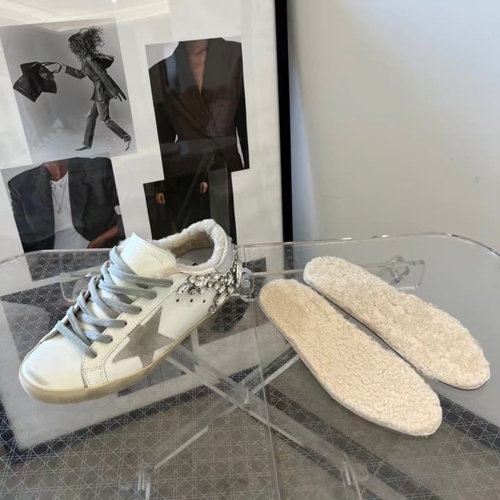 Golden Goose Superstar Sneakers – 2023FW in White Leather With Silver Studs And Wool Lining