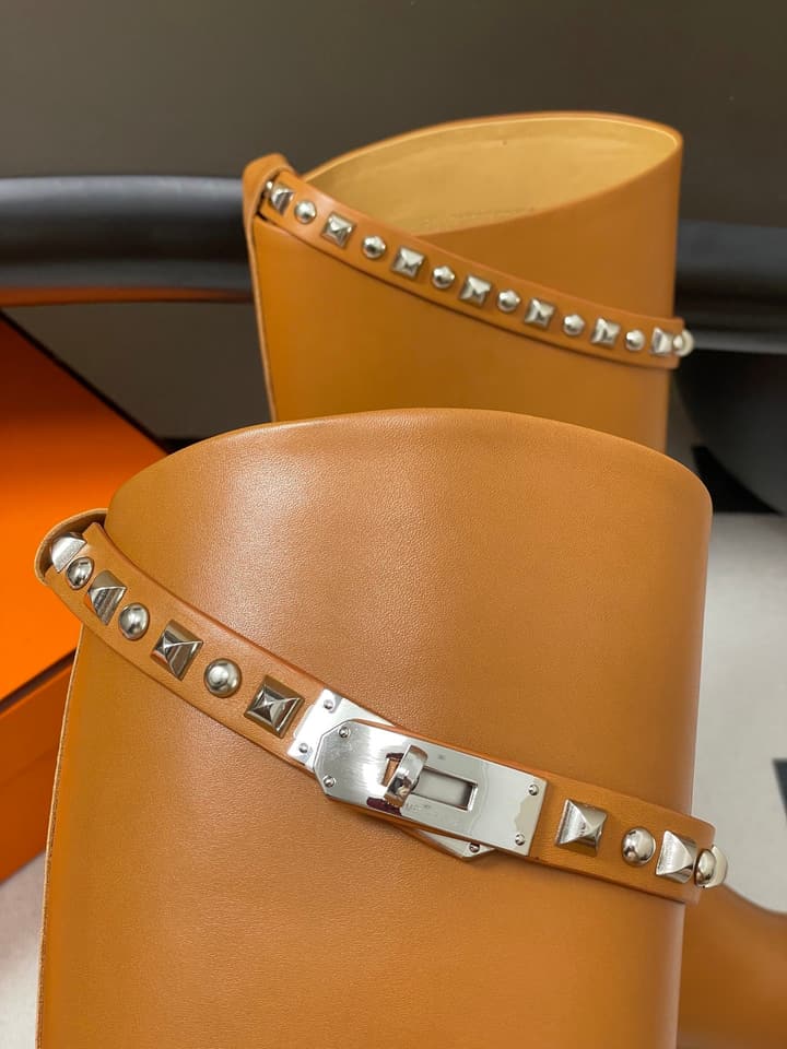Hermès Jumping Series Kelly Buckle Knee-High Boots in Black