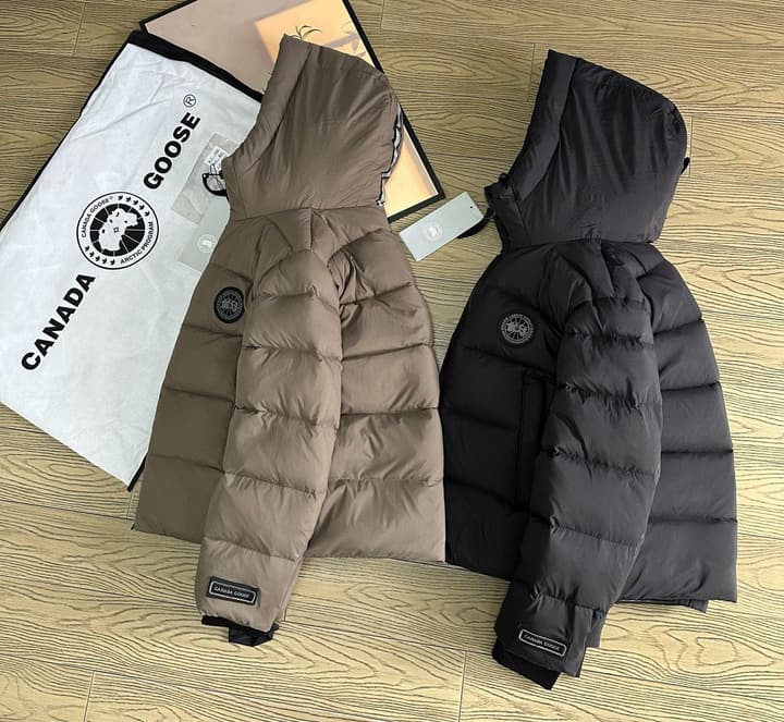 Canada Goose Black Label Puffer Jacket in Black