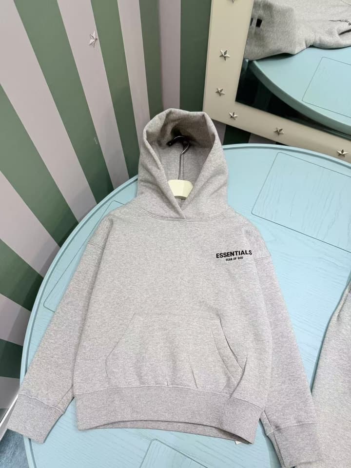 Fear of God ESSENTIALS Fleece Tracksuit Set – Kids Collection – 2025SS in Dark Gray Set