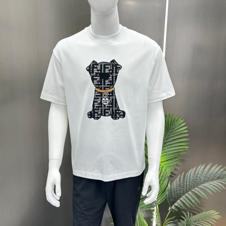 Fendi Logo and Graphic Cotton T-Shirt – 2026SS in Black Dog Graphic