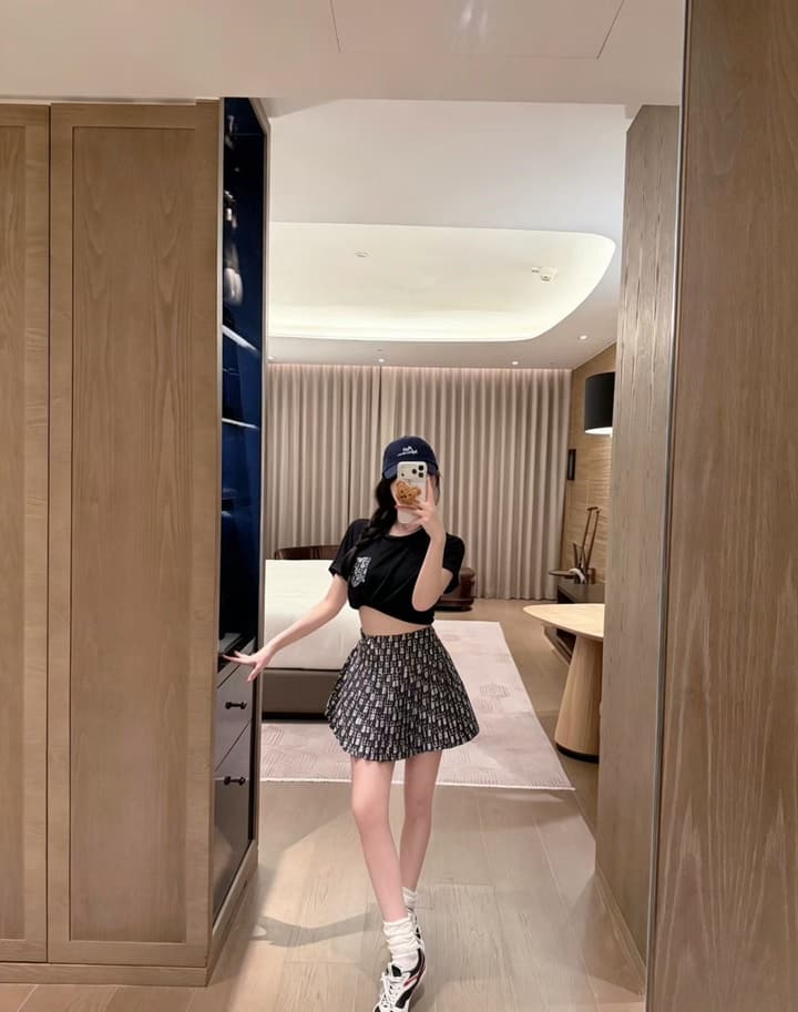 Dior Oblique Skirt Set in Black