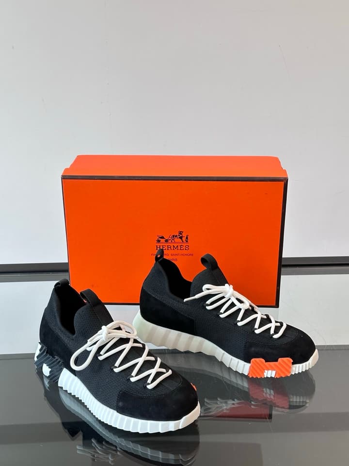 Hermès Men's Casual Sport Sneakers in All Black Knit