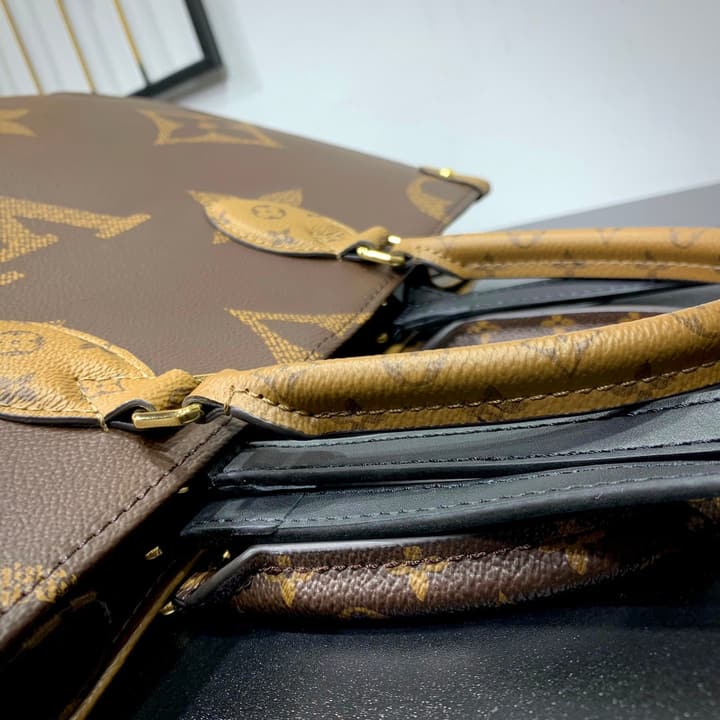 Louis Vuitton Onthego MM Monogram Reverse Tote Bag in Giant Monogram Brown/tan