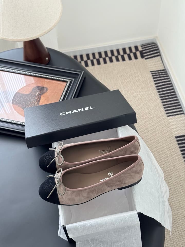 Chanel Classic Round Toe Ballet Flats in Dusty Rose With Bow