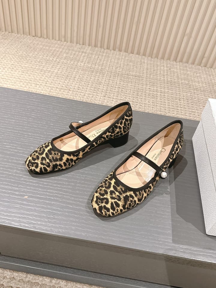 Dior Cannage Ballet Flats – 2024 Early Spring Haute Couture Collection in Leopard Print Mary Jane