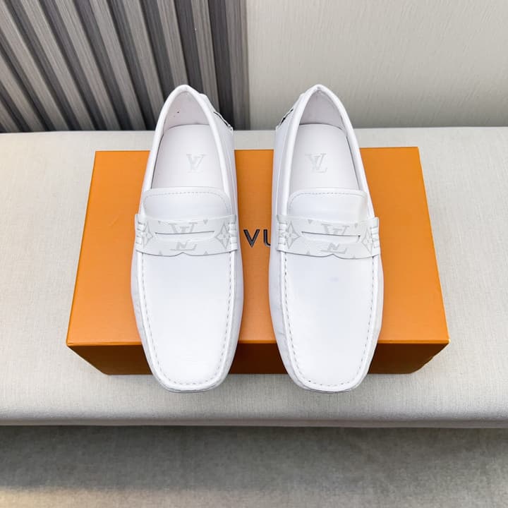 Louis Vuitton Pebbled Leather Driving Shoes in Black Textured Leather