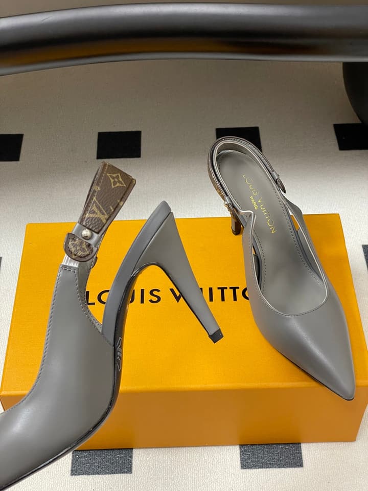Louis Vuitton Legacy Slingback Pumps – 25SS in Light Grey Patent