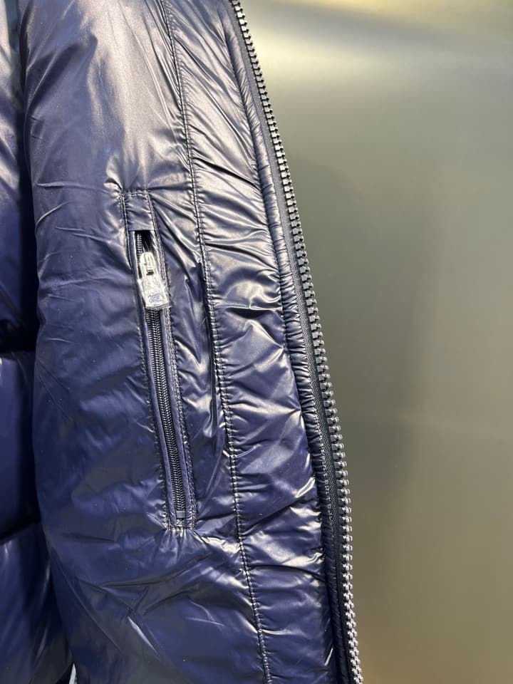 Gucci Down Puffer Jacket in Gold