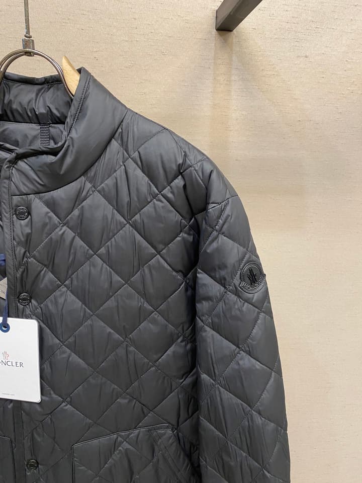 Moncler Men's Lightweight Stand Collar Down Jacket – 25FW in Quilted Black Jacket