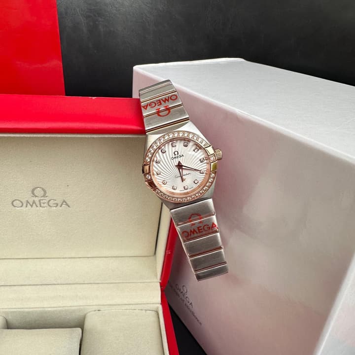 Omega Constellation Series Rose Diamond Ladies Watch in Two-tone Steel Rose Gold Diamond Bezel