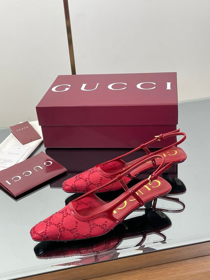 Gucci Cosmogonie GG Crystal Slingback Sandals – 2025 Early Autumn Collection in Black Crystal Gg