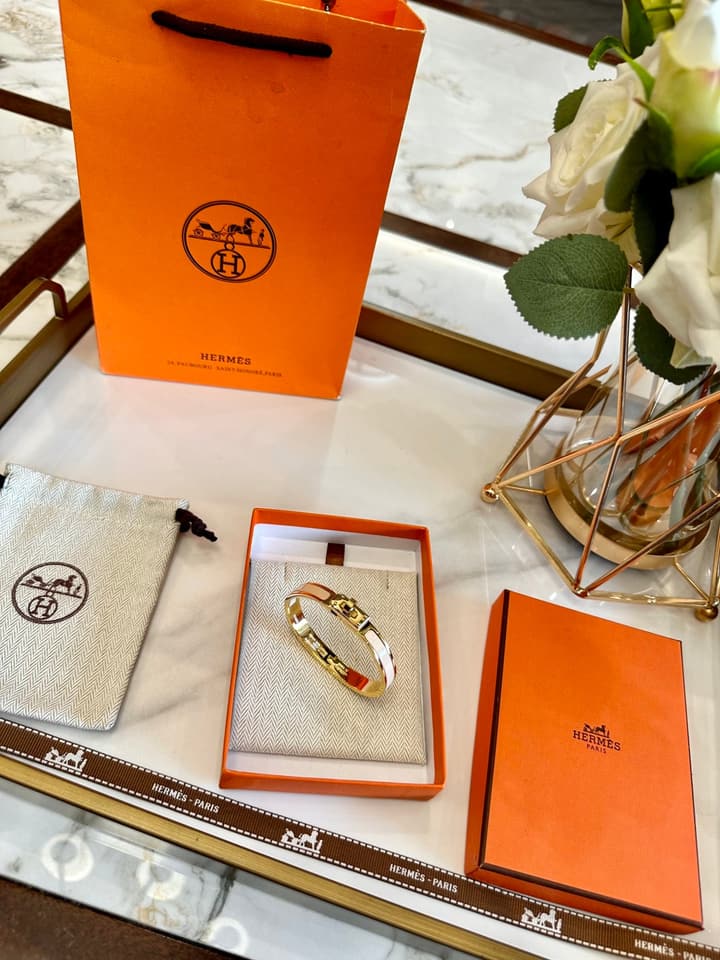 Hermès Enamel 18K Gold Bracelet