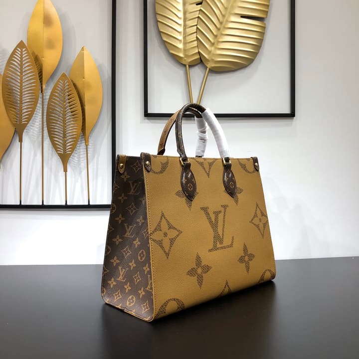 Louis Vuitton Onthego Monogram Tote Bag in Monogram Giant Canvas (tan/brown)