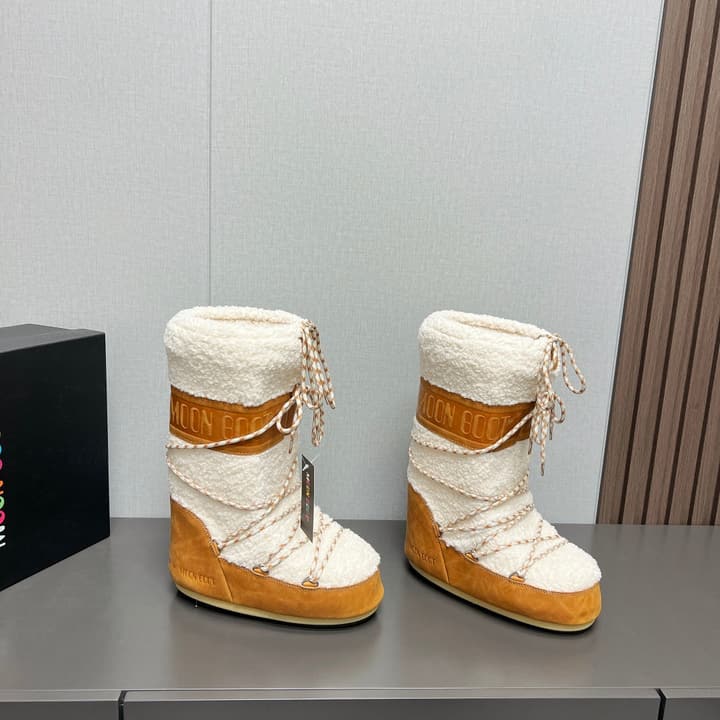 Moon Boot Fluffy Y2K Snow Boots – 2024FW in Black