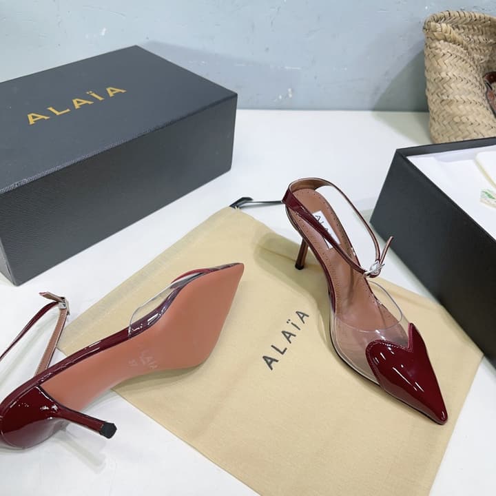Alaïa Heart PVC Pointed Toe Slingback Mules – Spring/Summer Collection – 25SS in Black Patent Toe
