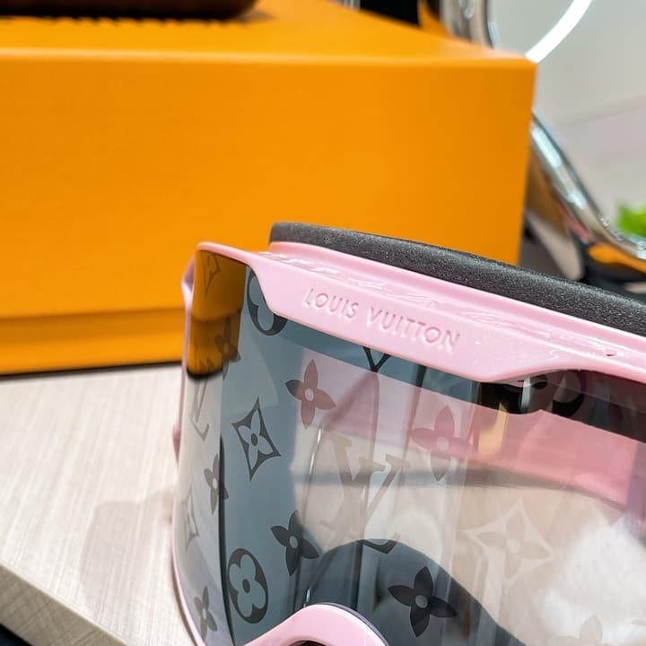 Louis Vuitton Ski Goggles in Black